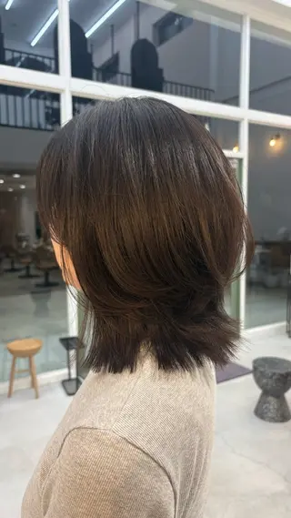 ミディアム 彦坂 柚羽のヘアスタイル