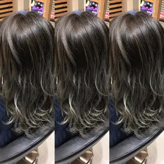 セミロング カラー 大久保 隆蔵のヘアスタイル