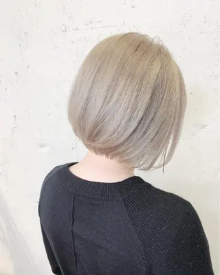 ショート カラー 310【サンイチマル】所属・透明感ハイトーン🦄 キラ🌈のヘアスタイル