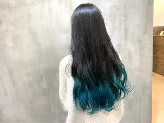 ロング カラー 鈴木 美紅のヘアスタイル