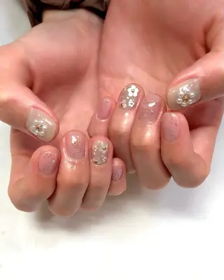 ネイル 梅津 郁美のネイルデザイン