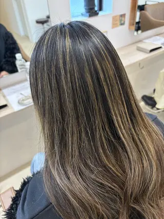 カラー ルプラボウ すぎやまみほのヘアスタイル