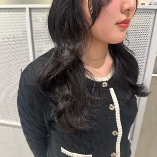 ロング シミズ リホのヘアスタイル