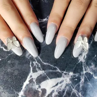 セミロング ネイル クロキ 。のネイルデザイン