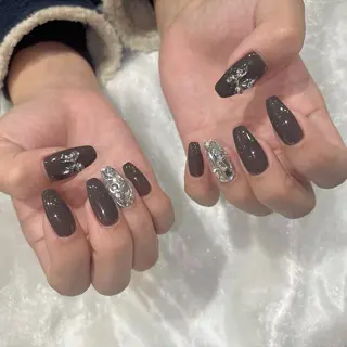 ネイル RAY＋beauty 豊田丸山　小島あいののネイルデザイン