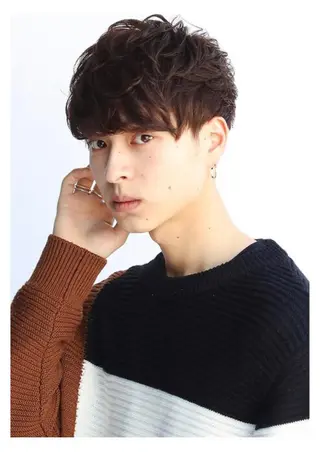 メンズ 透明感 カラー✨有坂映哉のヘアスタイル