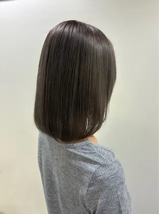 ミディアム カラー 梅原 姫🍬🐰のヘアスタイル