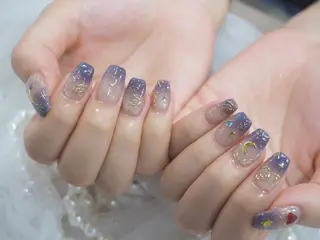 ショート 岡林 優美のネイルデザイン