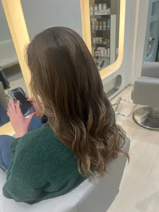 ミディアム カラー 堀井 凌平のヘアスタイル