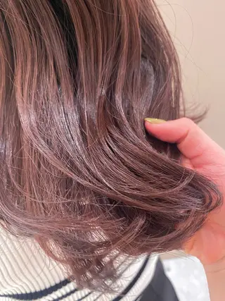 ミディアム カラー ベージュ/アレンジ /横浜/杉本千夏のヘアスタイル