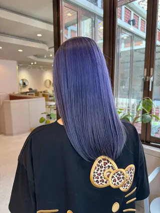 カラー AYATO 'のヘアスタイル