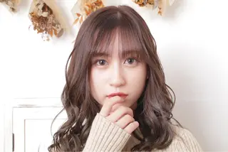 セミロング カラー パーマ ヘアアレンジ メンズ 推し活専用 【派手髪】飯野ゆかりのヘアスタイル