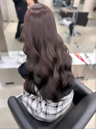 ロング カラー 名古屋栄♡PELE 上品な透明感ベージュのヘアスタイル