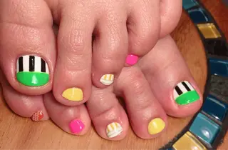 ネイル ｱｲﾗｯｼｭ ﾈｲﾙ ｻﾛﾝ つけるのマツエク・マツパデザイン