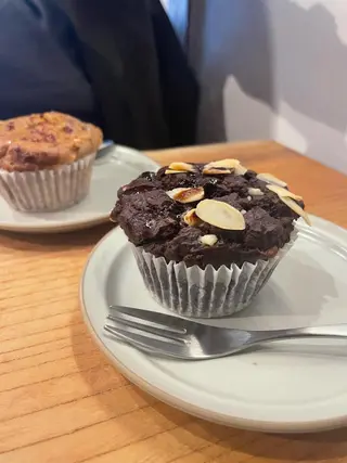 マツエク・マツパ アイブロウ GO TODAY SHAiRE SALON Vellmie店所属・吉祥寺kasumi 🌛eye/browのマツエク・マツパデザイン