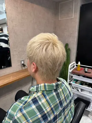 ショート カラー メンズ 矢島颯哉/ハイトーン ブリーチカラー💎のヘアスタイル