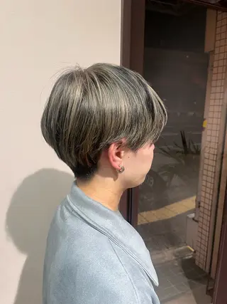 カラー メンズ 友 美海のヘアスタイル