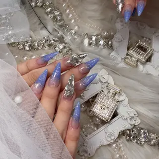 ネイル MADIA所属・momo .のネイルデザイン