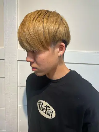 メンズ 足立 悠輔のヘアスタイル