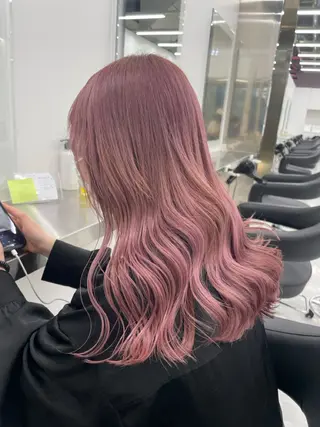 ロング カラー ヘアアレンジ トレンドモテカラー 🩷色落ちまで可愛くのヘアスタイル