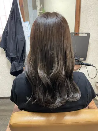 カラー 磧本 祐里恵のヘアスタイル