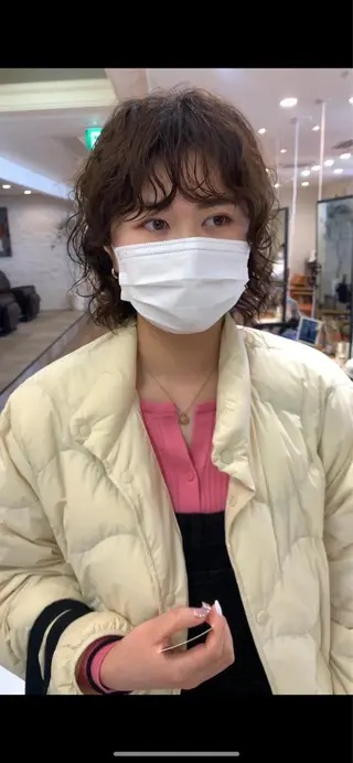 ミディアム 古沢 新のヘアスタイル