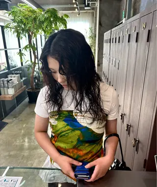 ロング パーマ 宮崎 わか菜/透明感カラーのヘアスタイル