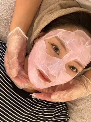 private salon tete所属・Face Wax 豊島 綾香のエステ・リラクイメージ