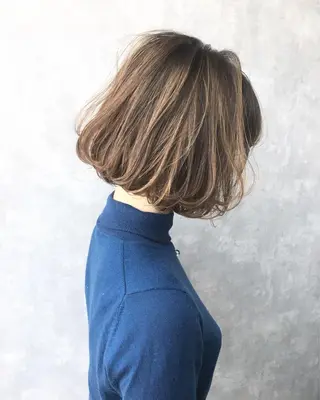 ショート カラー レイヤーカット BLend 渋谷のヘアスタイル