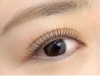 マツエク・マツパ ココラッシュ新宿西口所属・M. SHIORIのマツエク・マツパデザイン