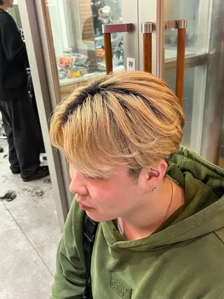 カラー メンズハイトーン 北斗💍レイヤーのヘアスタイル