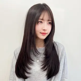 セミロング 武田涼レイヤーカット 髪質改善×縮毛矯正のヘアスタイル