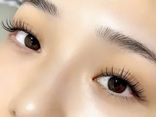 マツエク・マツパ Loweli野並店所属・Loweli／ Mayuのマツエク・マツパデザイン