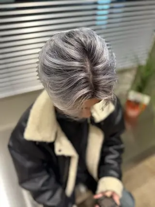 ミディアム カラー メンズ men's salon Gaudi池袋所属・メンズ特化🔥韓国風 ハイトーン/愛須のヘアスタイル
