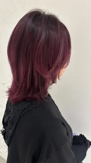 セミロング カラー 🍓ハイトーンカラー 🎀nene🍓のヘアスタイル