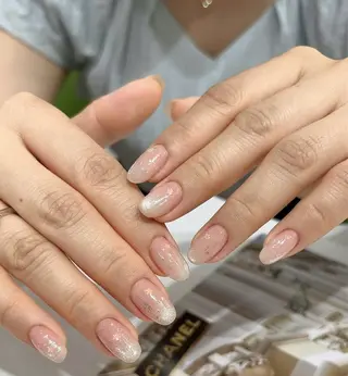 ネイル 高木 維麗絲のネイルデザイン