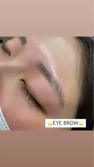 アイブロウ pixie bob所属・pixie bob AIRIのマツエク・マツパデザイン