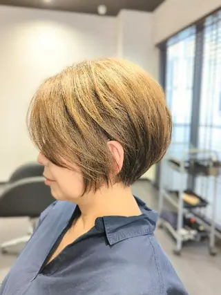 ショート カラー パーマ 久保田 優作のヘアスタイル