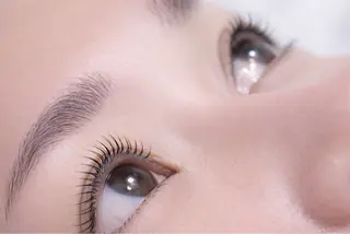 マツエク・マツパ 眉毛•まつげサロン　MoveOn   府中所属・MoveOn salonのマツエク・マツパデザイン