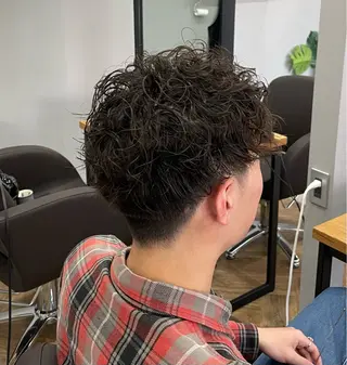 パーマ ミナミ マキコのヘアスタイル