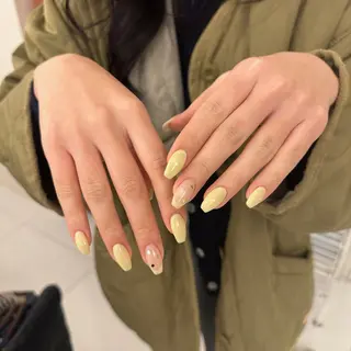 ネイル ATELIERHARLOW所属・nailist MOEのネイルデザイン