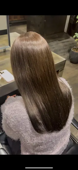 ロング カラー ecru所属・RINTO/ 北浦和/艶カラーのヘアスタイル