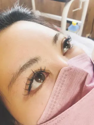 マツエク・マツパ 伊藤名紬 マツエク専門のマツエク・マツパデザイン