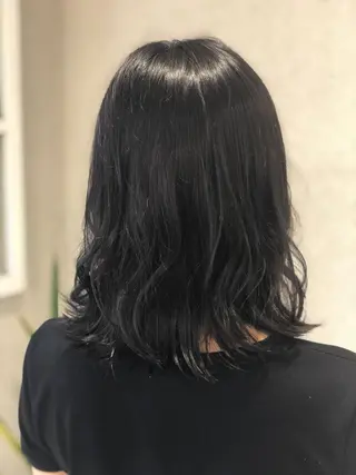 ミディアム 阿部 美咲のヘアスタイル