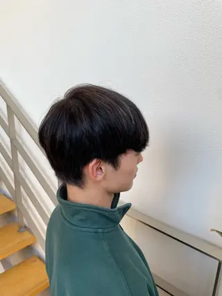 カラー メンズ めぞんどぼーて少路所属・めぞんどぼーて REINAのヘアスタイル