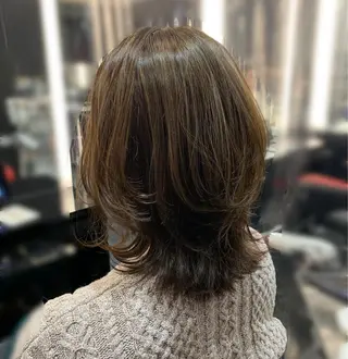 ミディアム カラー 艶髪/白髪ぼかし ヘッドスパ/大野結菜のヘアスタイル