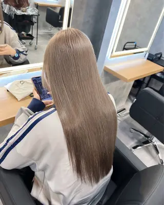 ロング カラー ヘアアレンジ レイヤー×透明感カラ ーHAYATOのヘアスタイル