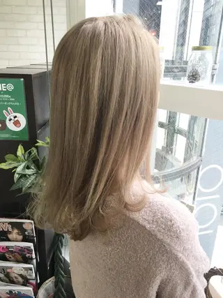 セミロング カラー エクステの神様 ▫️原島ユウヤ▫️のヘアスタイル