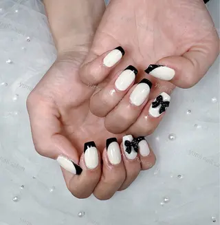 ネイル shineジェル& チップ長さだしのネイルデザイン