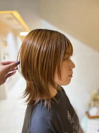 ミディアム Iris by artina 武蔵小杉店【イリス バイ アルティナ】所属・🎼レイヤー/顔周り カット/nene♬のヘアスタイル